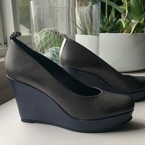 Elegant Black and Navy Wedge Shoes